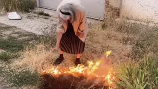 Обвиниха възрастна жена в умишлен палеж в Ихтиман ВИДЕО