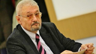 П. Воденски: Украйна отдавна е загубила войната. Зеленски е със слушалки, в които му диктува Лондон