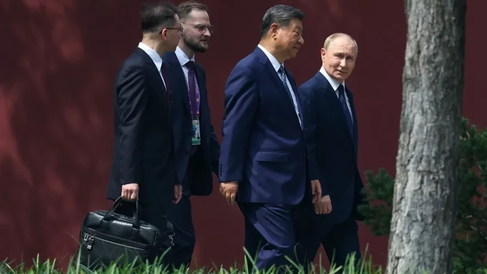 Bloomberg: Газовата сделка между Русия и Китай „може да преобърне световния пазар“