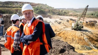 Американци инспектираха първите два потенциални обекта в Украйна за добив на редкоземни минерали