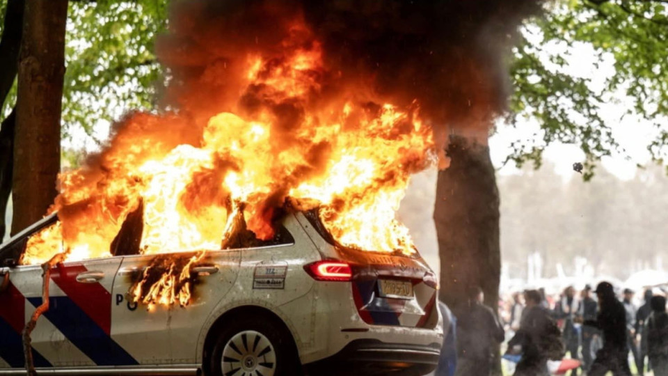 “Толерантната“ Европа избухна в Хага: антиимиграционен протест се превърна в улична война