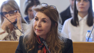 Когато се проектира върху дере, река или заливна зона, това не е „технически пропуск“. Това е професионално решение, зад което стои име, подпис и отговорност