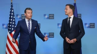 САЩ: Европа трябва да купува повече оръжия и да ги дарява на Украйна