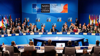 НАТО се срива отвътре   Европа купува собственото си унищожение от САЩ