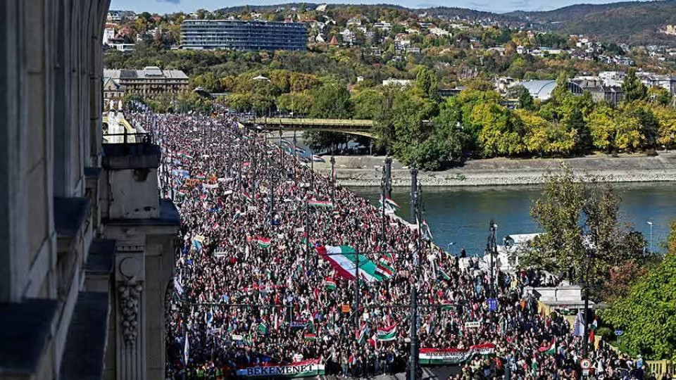 Днес в Унгария пак гори огън-но в самите унгарци...