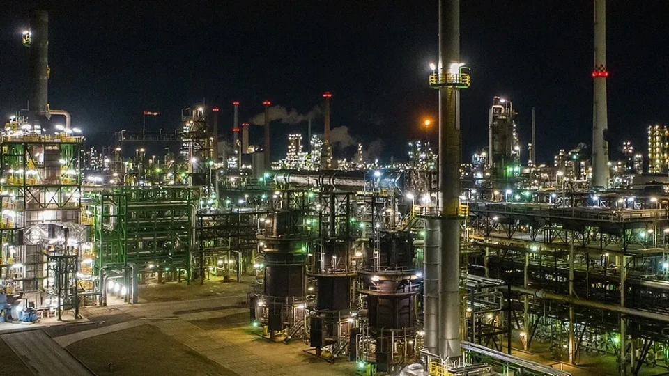 САЩ са съгласни да освободят от санкции германския клон на „Роснефт“ временно