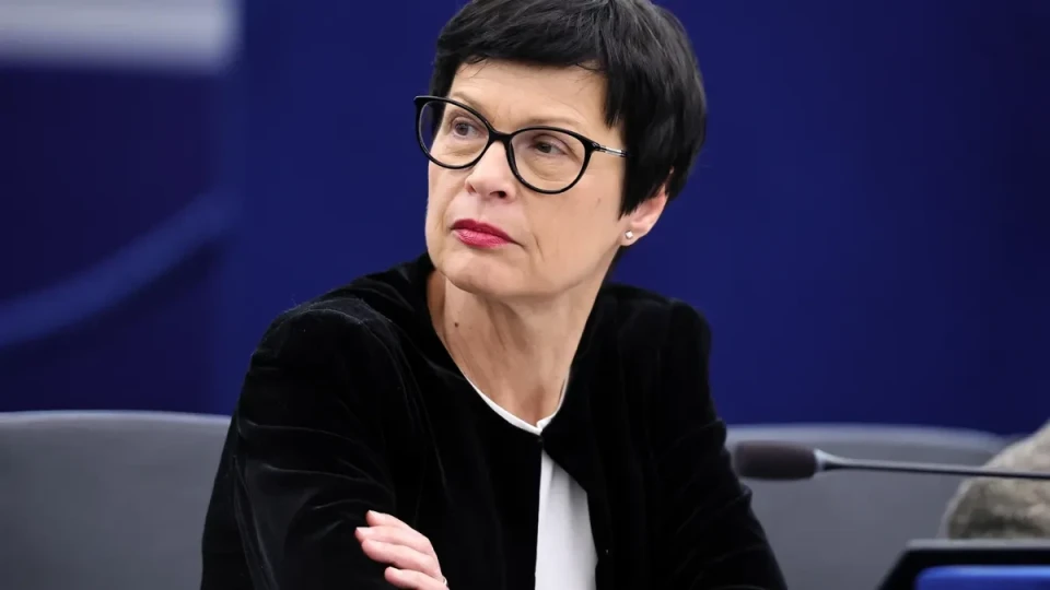FT: ЕС готви мерки срещу присъединяване на „троянски коне“ в Съюза