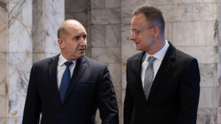 Румен Радев и Петер Сиярто: Възстановяването на мира в Европа със средствата на дипломацията е първостепенна задача