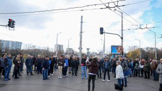 Протестиращи блокираха моста "Чавдар" заради реформата с паркирането