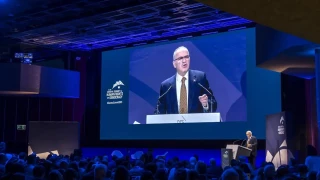 Гари Каспаров: Украйна пролива кръвта си всяка минута, а НАТО е някакъв фейк от четири букви