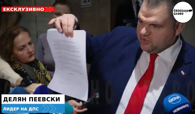 Ексклузивно в “Свободно слово”! Пеевски показа черно на бяло как Мирчев се е навеждал в кабинета му! (ВИДЕО И СНИМКИ!)