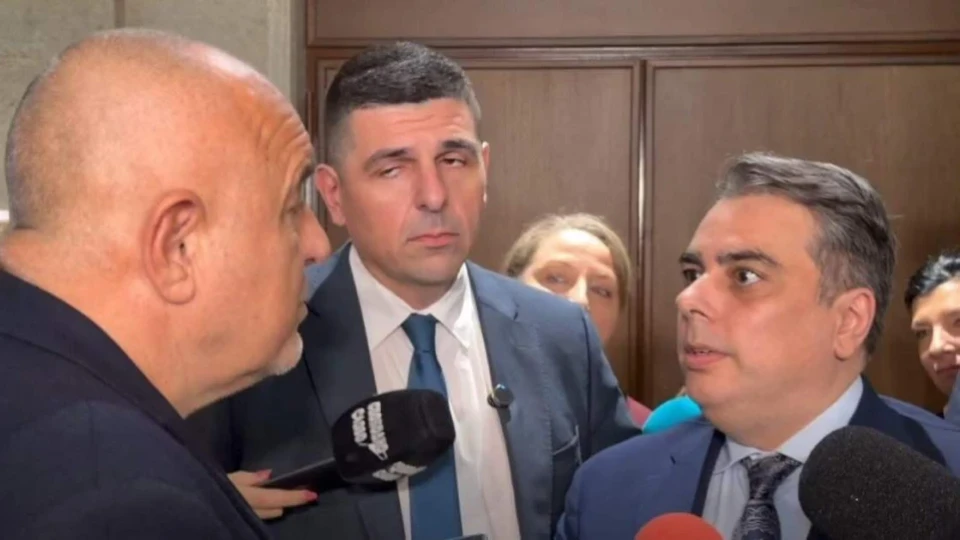 ПП-ДБ внесе вот на недоверие срещу кабинета "Желязков", плаши с по-голям протест, ако не хвърли оставка