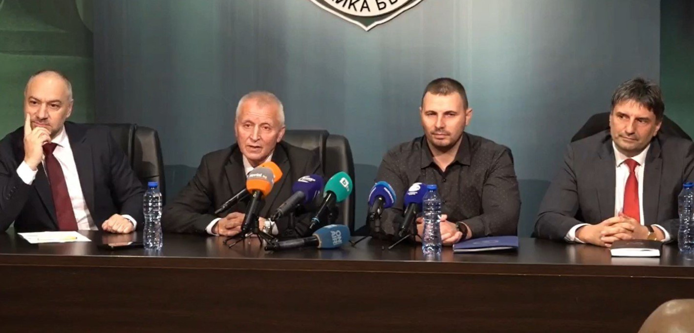 Шефът на Пето РПУ и двама полицаи били част от престъпна група за дрога, палежи и подкупи
