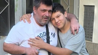Откраднаха колата и инвалидната количка на Светльо, борещ се с коварна болест