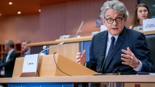 САЩ забраняват достъп на петима европейци, включително бившия еврокомисар Тиери Бретон, за цензура на американски онлайн платформи