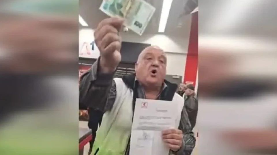 Клиент блокира каса в „Кауфланд“ заради ресто в евро