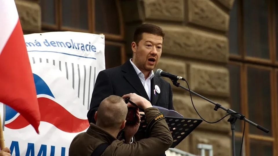 Председателят на парламента на Чехия: Трябва да слезем от влака на Брюксел, който води Европа към война