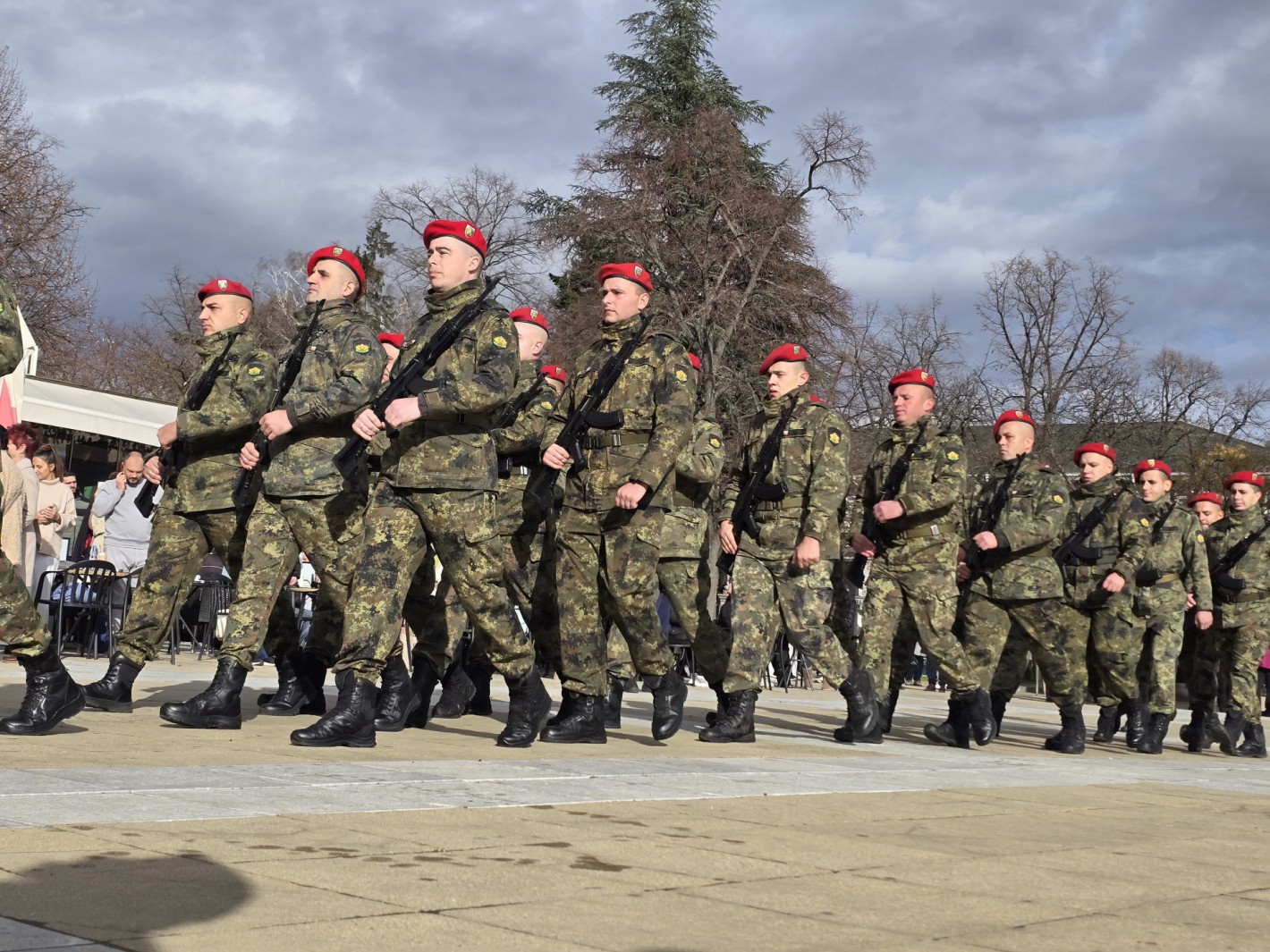 Вижте смелчаците от цяла България, които спасиха кръста на Богоявление (галерия)