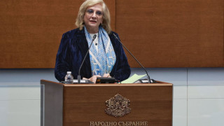 Искра Михайлова, зам. -председател на ПГ на ДПС-НОВО НАЧАЛО: Българите зад граница са най-големият инвеститор. Нека мислим за сънародниците си в чужбина не само по избори
