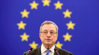 Един ден Европа се събуди в реанимация. До леглото ѝ стоеше “доктор” Марио Драги