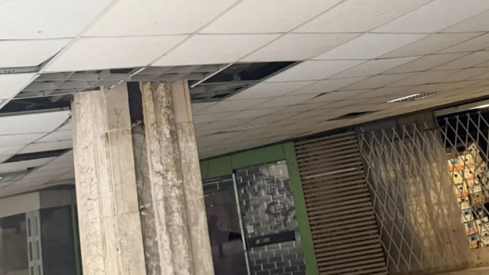 Опасен подлез застрашава живота на столичани от години СНИМКИ