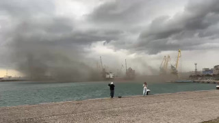 Hасипни товари задушават Бургас