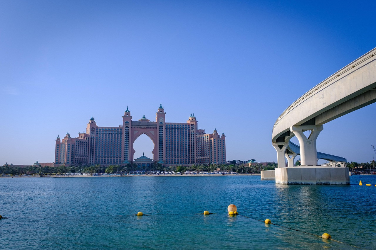 TravelLove – мястото, където пътешествията срещат реалността