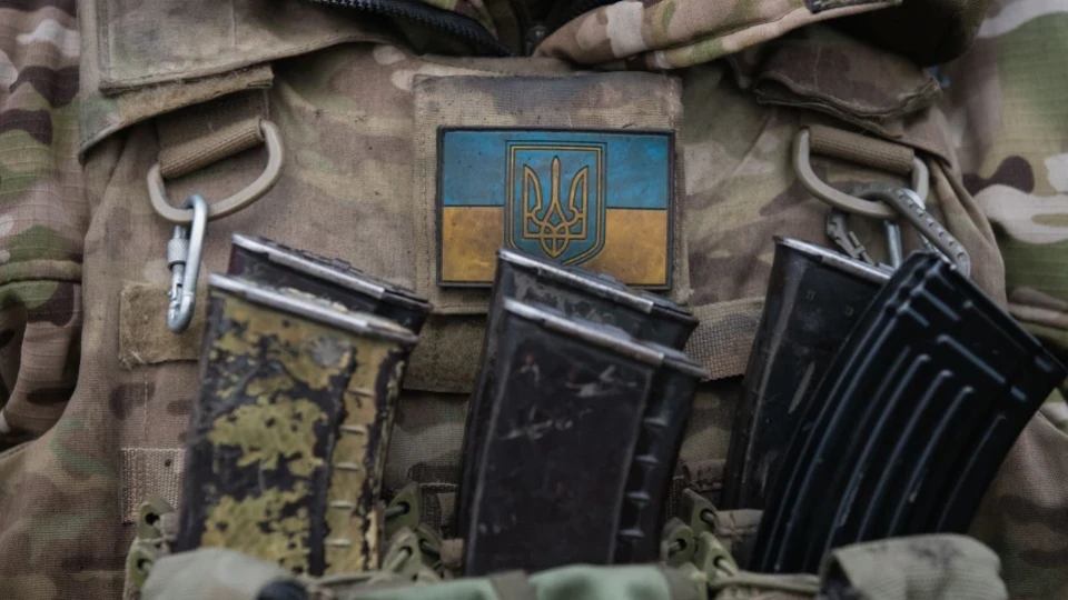 Двама пенсионирани украински военни са задържани за шпионаж край военен обект у нас