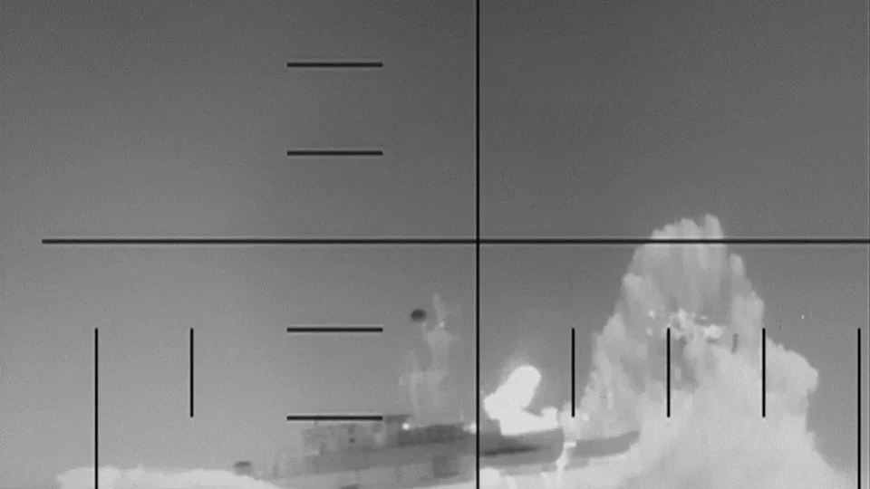 Тръмп: Попитах военните защо потапяме кораби, вместо да ги превземем. Те отговориха: „По-забавно е“
