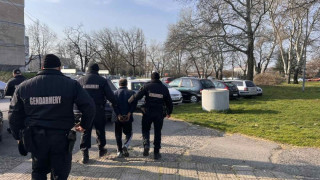 Майка и синът й превърнаха купуването на гласове в семеен бизнес в Бургас