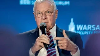 "НАТО са страхливци, трябва нов отбранителен съюз", смята американски генерал