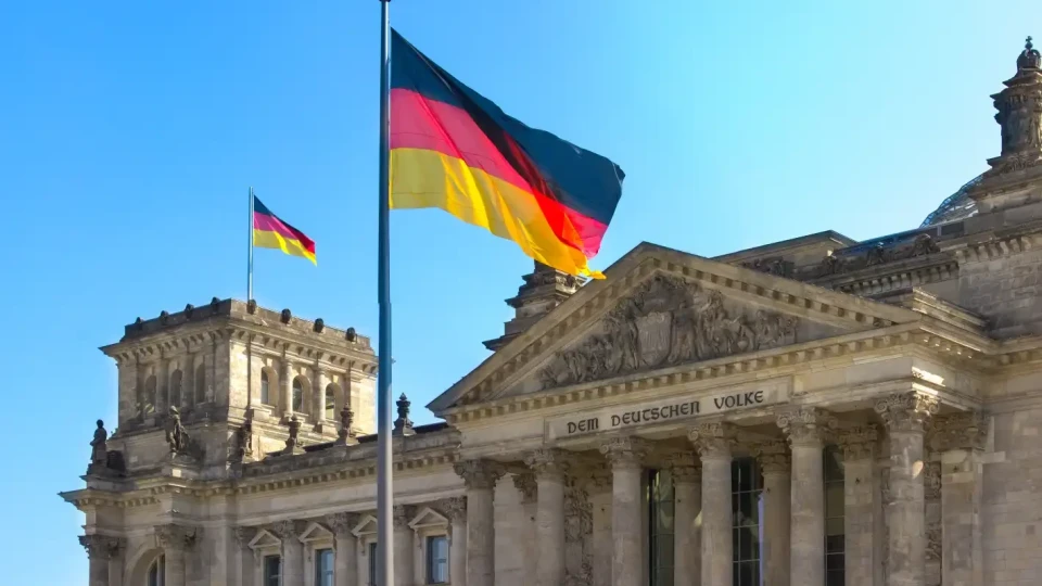 Германия забрани на мъжете да напускат държавата без разрешение