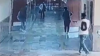 „Деца скачат през прозорците“: Стрелба с пушка в училище в Турция, 16 души са ранени (ВИДЕО/СНИМКИ)