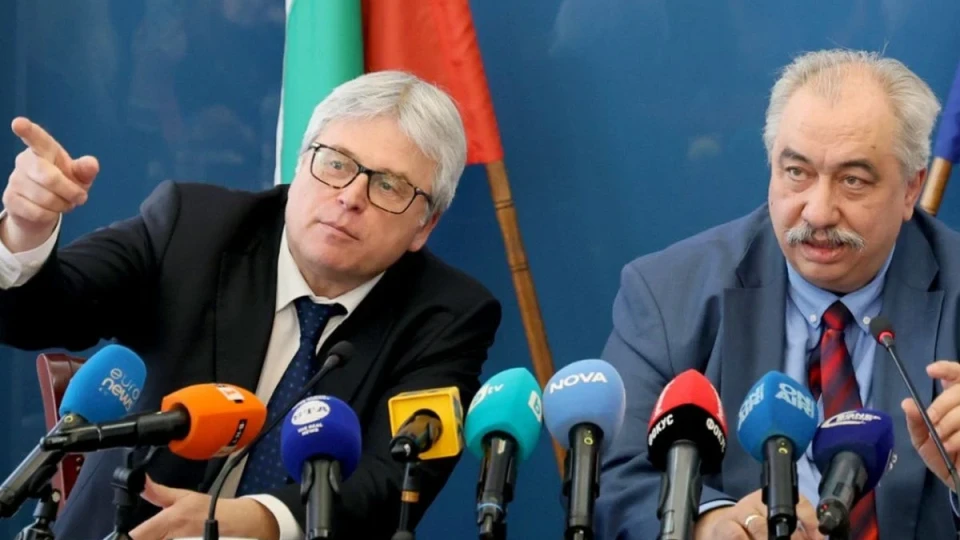 МЗ е построило целия скандал с лекарствата върху фалшиви данни: Още грешки с цените в лева и евро доказват истината!