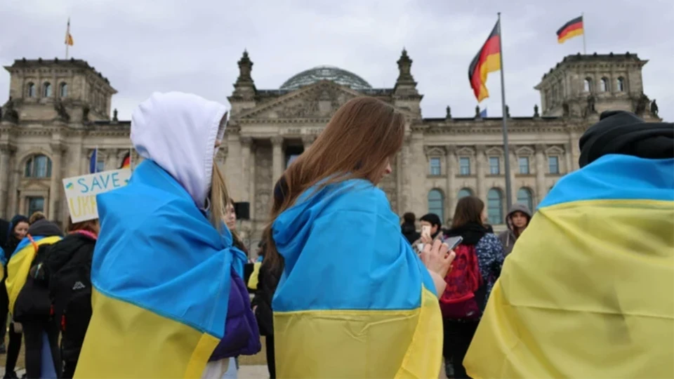 Германия си прави сметката: Край на Bürgergeld за бежанците от Украйна