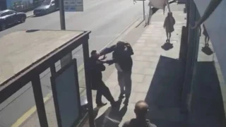 Нападение с нож в Лондон скара Великобритания и Израел, двама евреи са ранени (ВИДЕО)