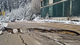 Внимание, шофьори! Пропадна пътят Смолян – Пампорово, движението е спряно