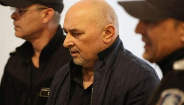 Кумец на Жоро Илиев ръководел оранжерията с канабис в подземния град край Кюстендил
