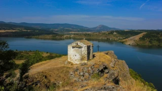 Открито е тялото на издирвана жена от Разград край язовир Пчелина