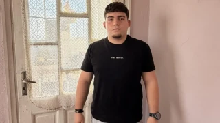 15-годишният Станислав, изгубил двамата си родители, има нужда от дрехи и работа за лятото