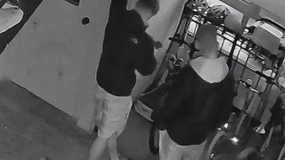 Оглеждат, снимат и се връщат да крадат: Жители на „Слатина" в паника от... деца СНИМКИ