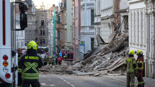 Българин и две румънки се издирват под развалините на срутена сграда в Германия