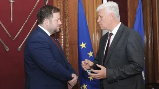 България и Великобритания работят за тясно партньорство в отбранителната индустрия и сигурността в Черно море