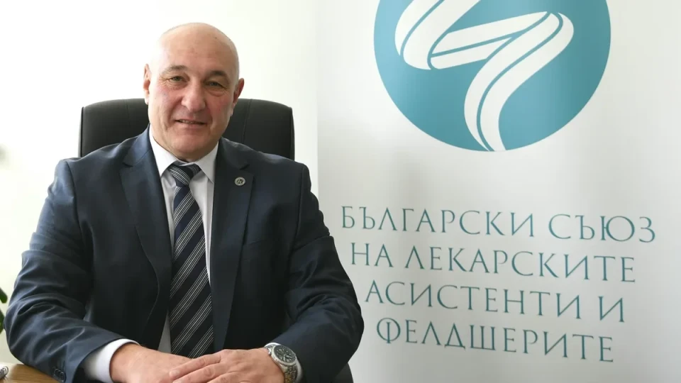 Александър Александров: Години недалновидна политика доведоха до кадрова криза в здравеопазванет