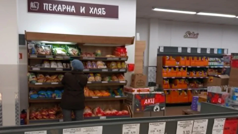 Кои са работниците и служителите, които имат право на осигурена безплатна храна от работодателя?