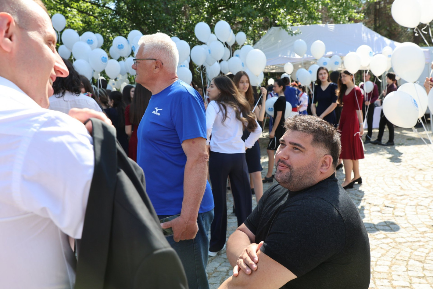 Възродиха асамблея "Знаме на мира": Камбаните биха за "Единство, творчество, красота" (снимки)