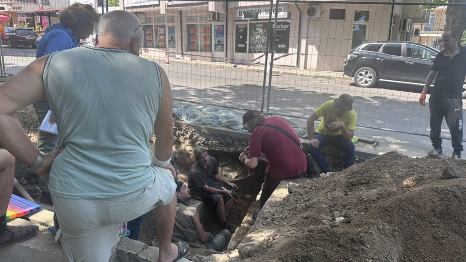 Несебър на крачка от археологическа сензация след случайно открит непокътнат гроб