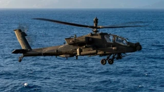 Американски хеликоптер Apache се разби край Ормузкия проток