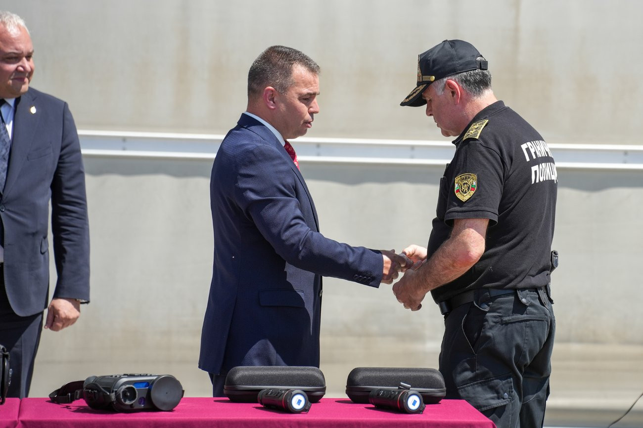 "Гранична полиция" се сдоби с нови 213 автомобила и 88 камери за 10,5 млн. евро (снимки)