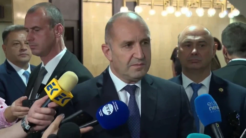 Румен Радев: Няма да бъдат допуснати санкции срещу Русия, които рефлектират негативно върху българската икономика